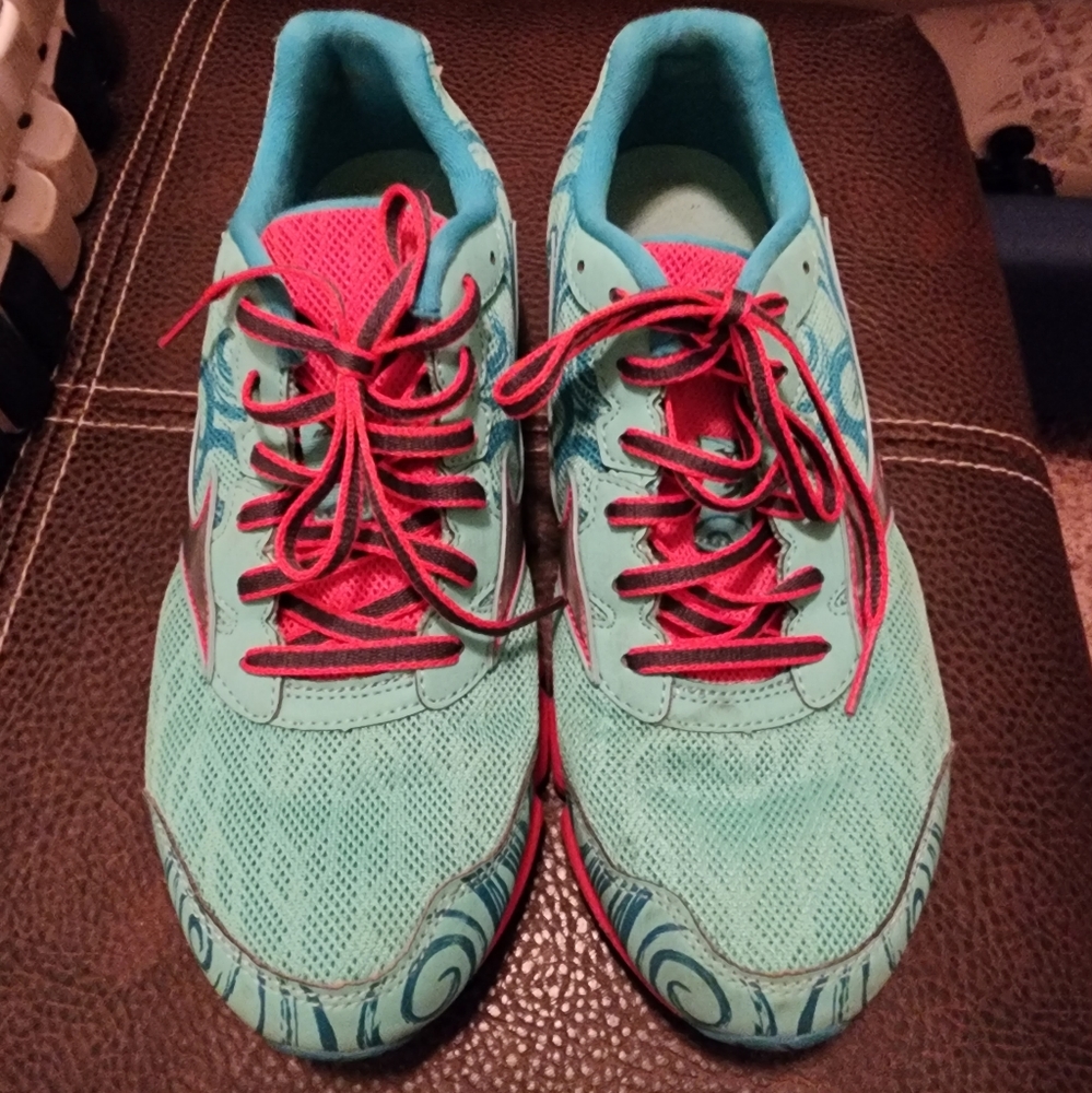 Mizuno Wave Hitogami 2